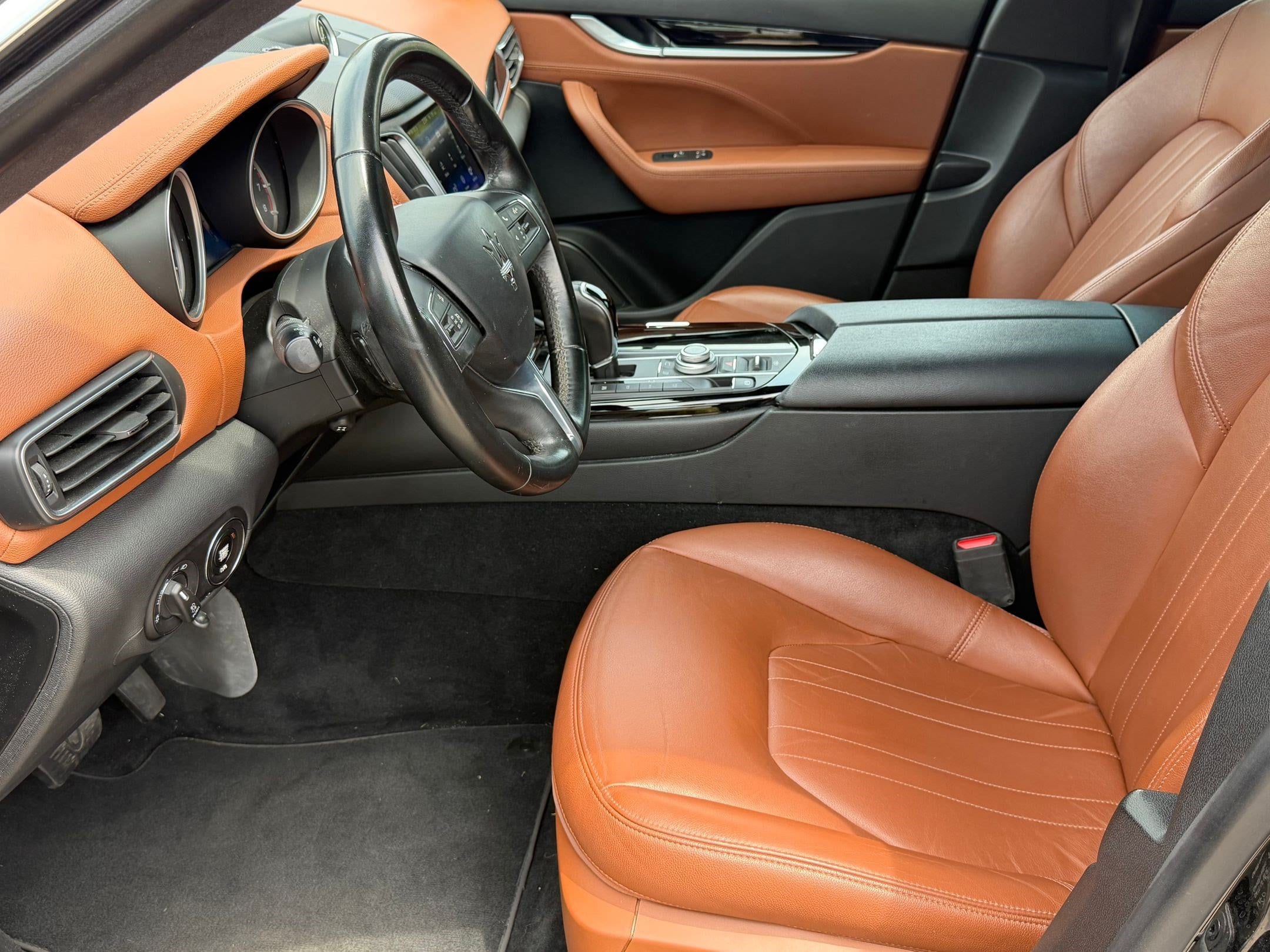 Levante Levante (3.0L) 3.0L