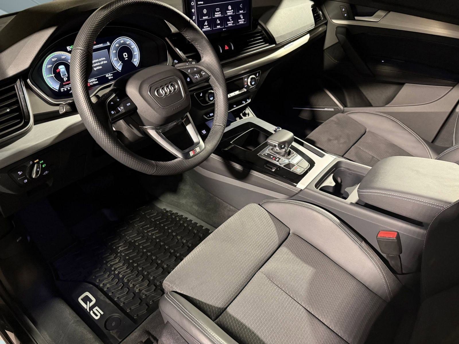 2024 Audi Q5 S line Premium Plus 55 TFSI photo 4