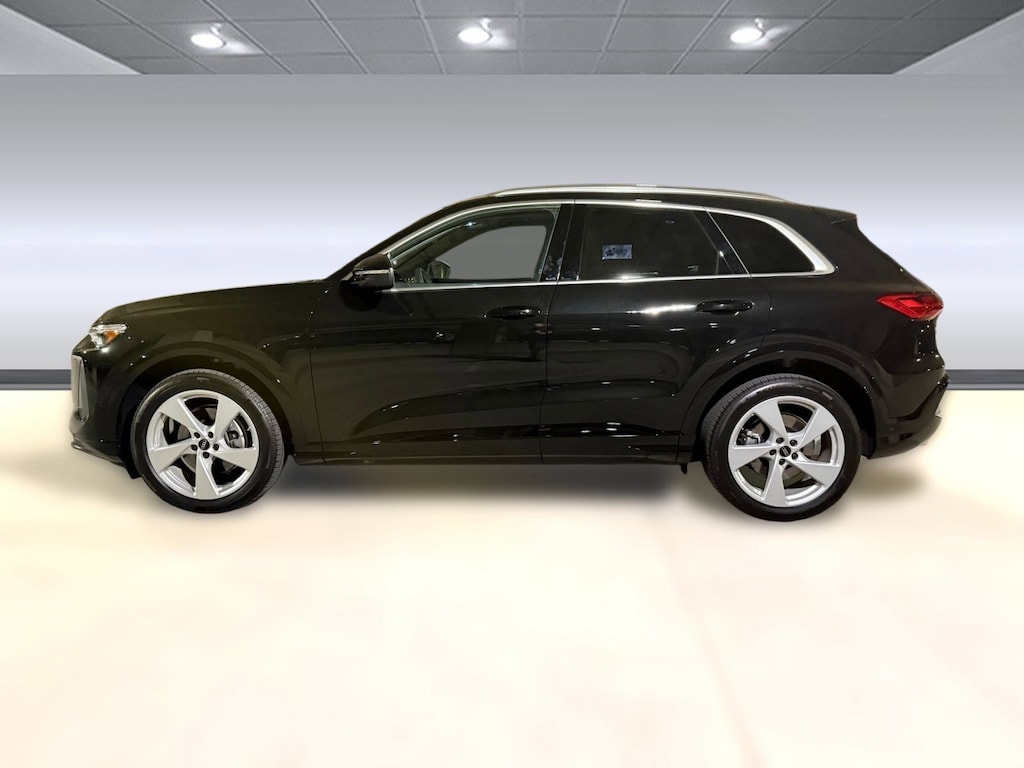 New 2025 Audi Q5 2.0T Prestige SUV
