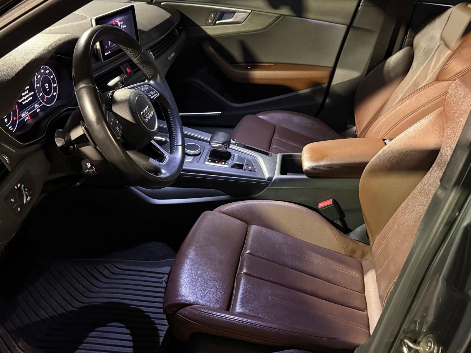 A4 Premium Plus 2.0 TFSI Auto Premium Plus Quattro AWD