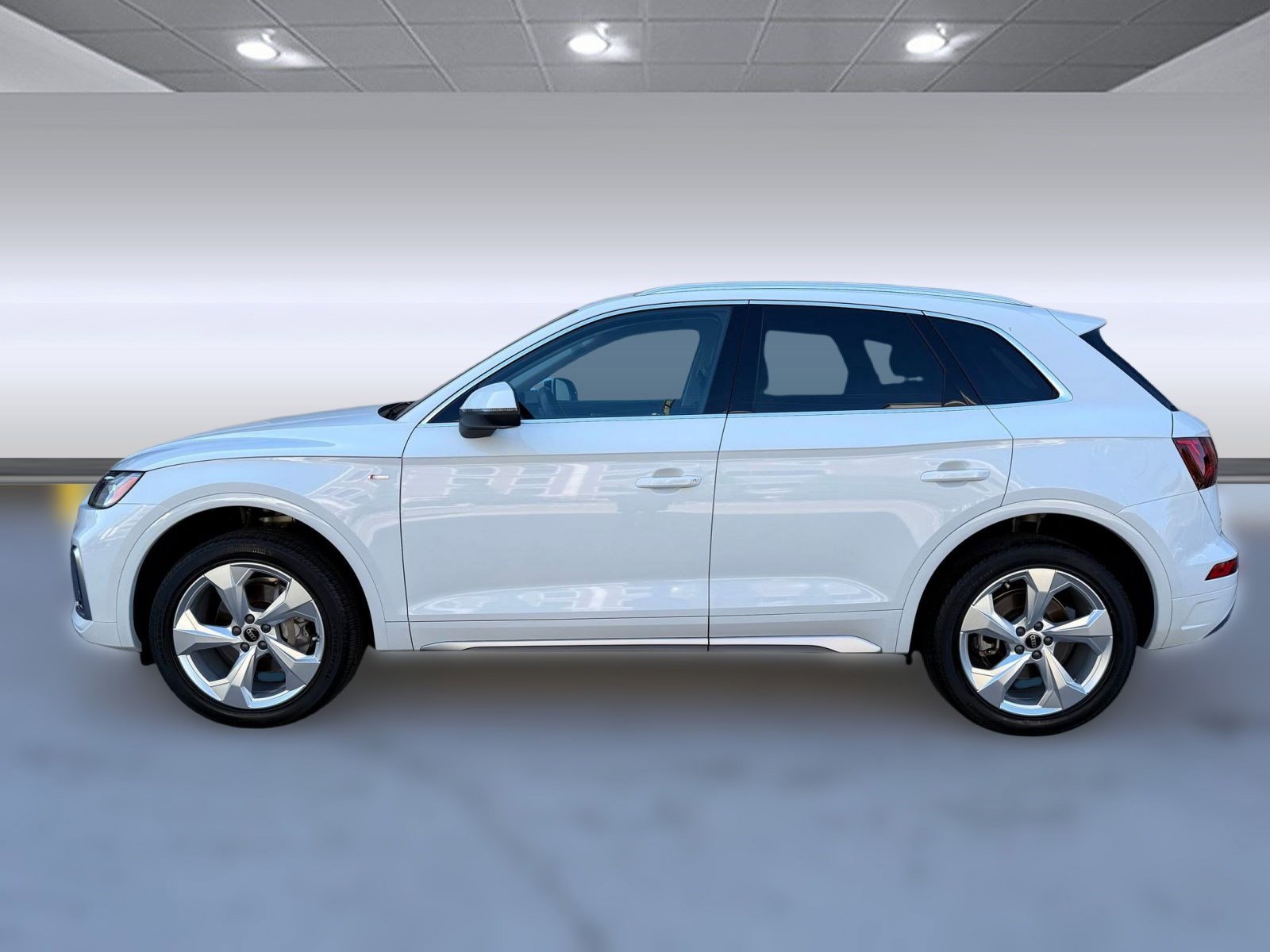 2023 Audi Q5 S line Premium Plus 45 TFSI photo 2