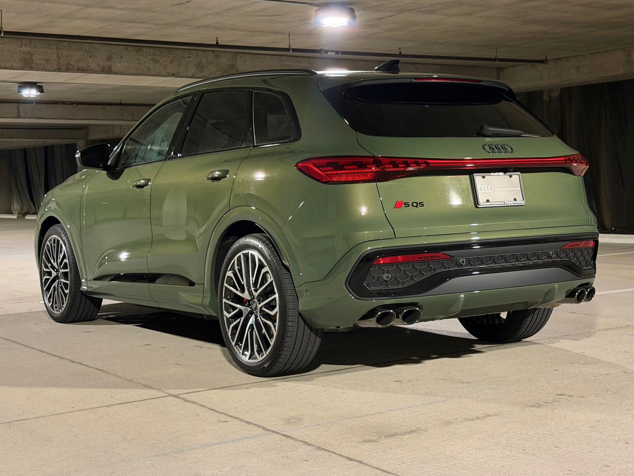 SQ5 Premium Plus SUV