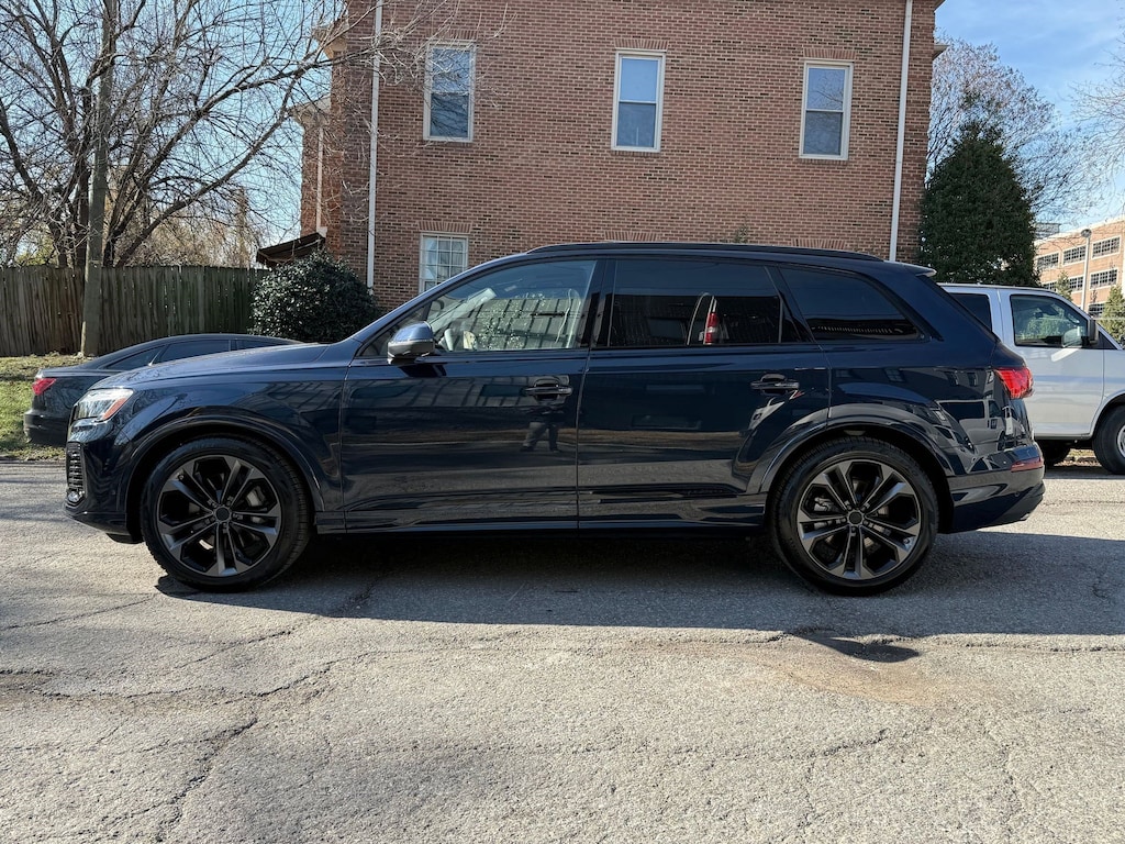 New 2026 Audi Q7 55 Premium SUV