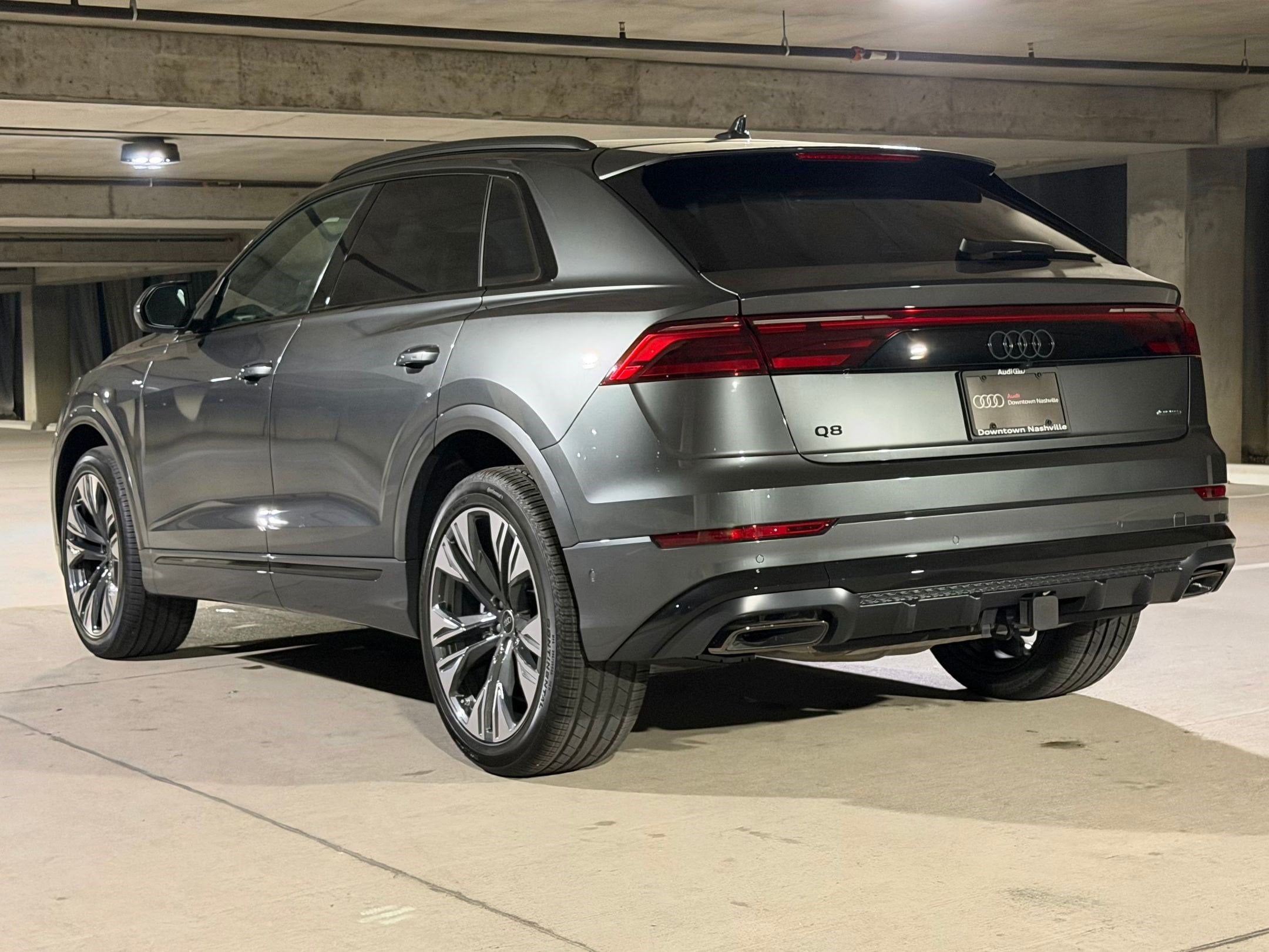 Q8 Premium Plus SUV