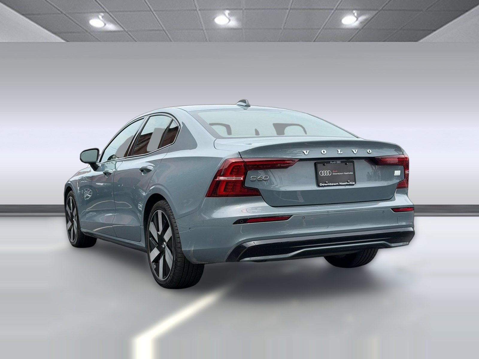 S60 Recharge Plug-In Hybrid Ultimate Dark Theme T8 EAWD PHEV Ultimate Dark Theme
