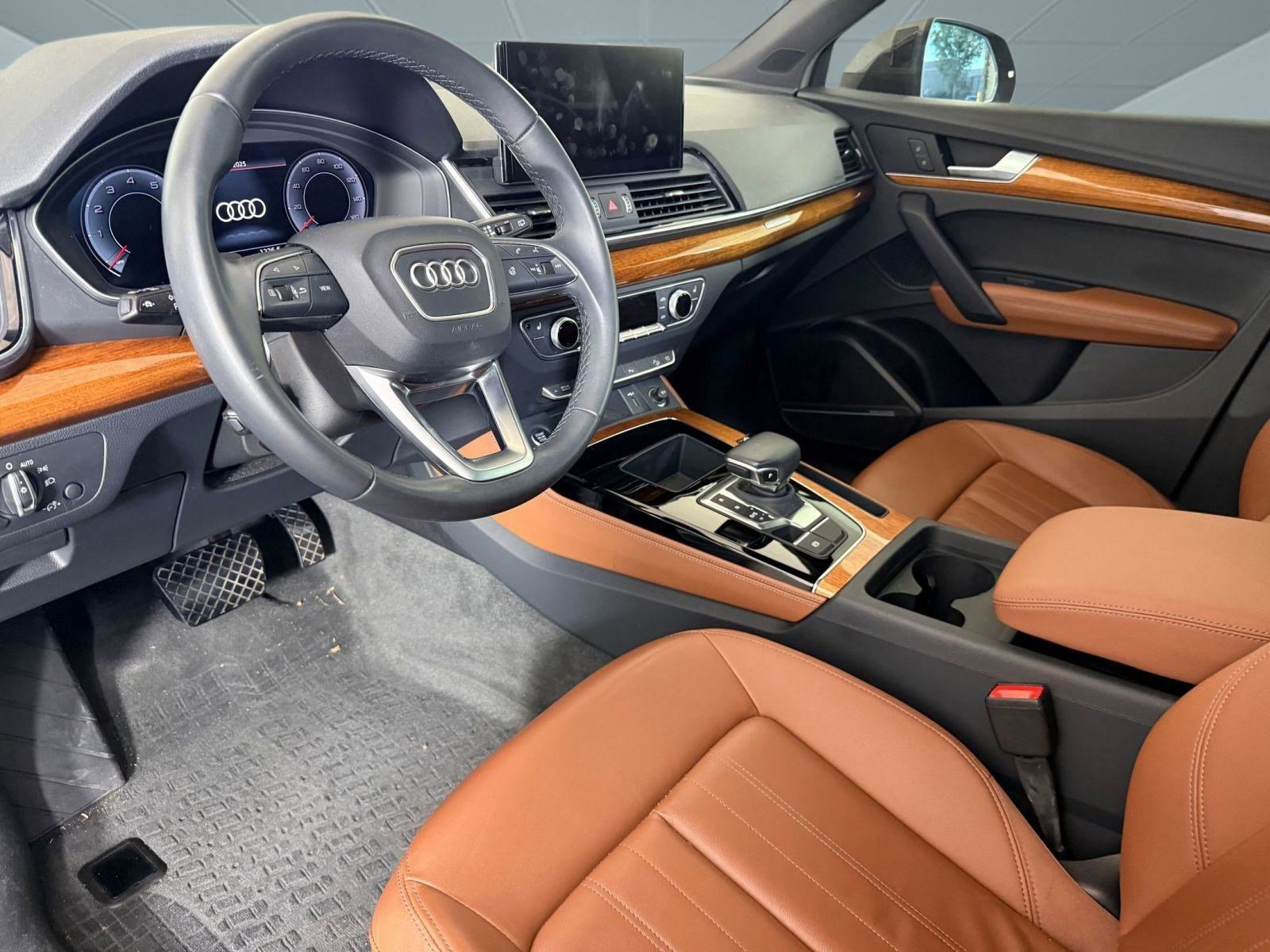 2023 Audi Q5 S line Premium Plus 45 TFSI photo 4