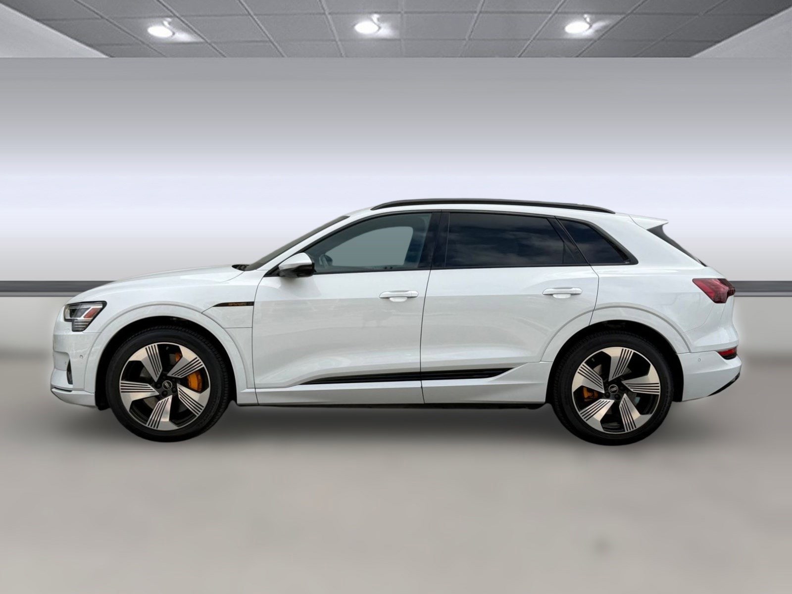 Used 2022 Audi e-tron Premium Plus with VIN WA1LAAGE6NB020096 for sale in Nashville, TN