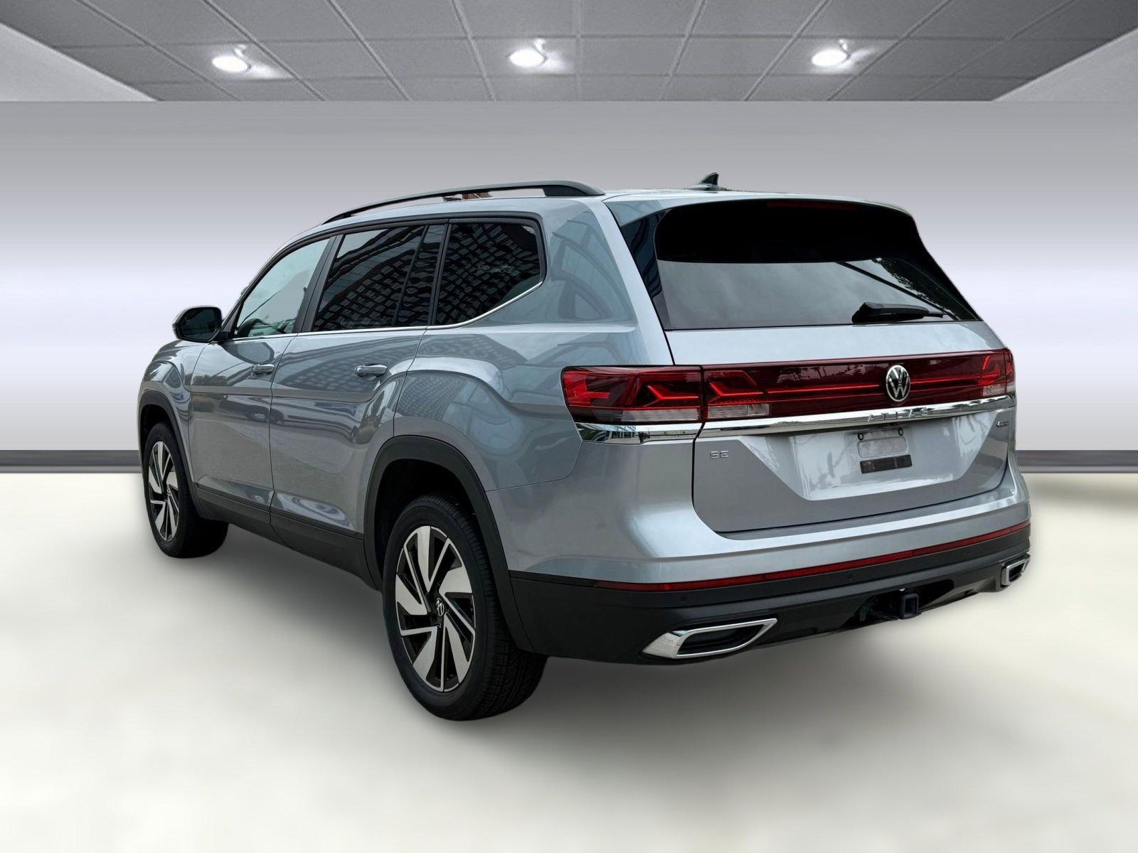 2024 Volkswagen Atlas SE Technology photo 3