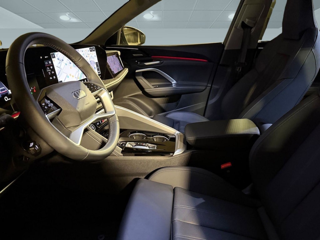 New 2025 Audi Q5 2.0T Prestige SUV