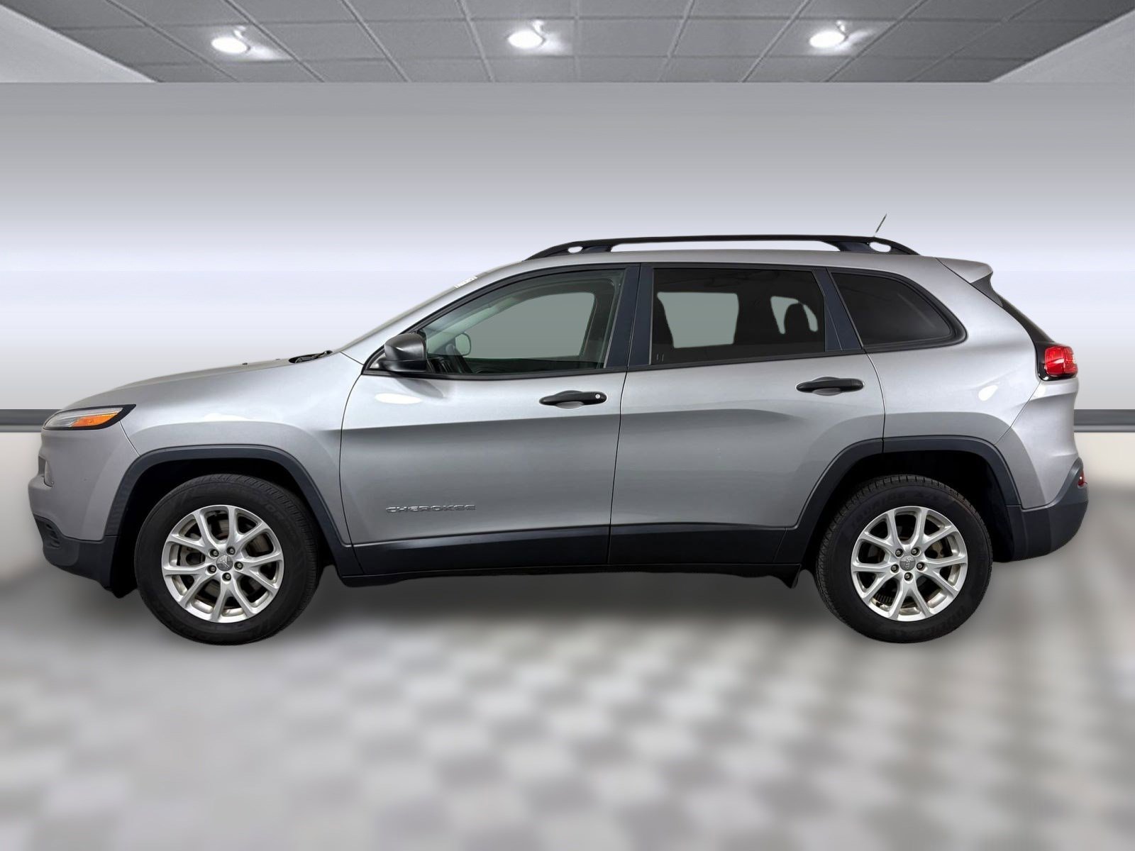 2017 Jeep Cherokee Sport photo 2