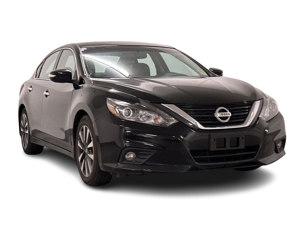 Used 2017 Nissan Sedan 3.5 SL CVT Low kms! 3.5L V6! Loaded SL Trim! Sedan