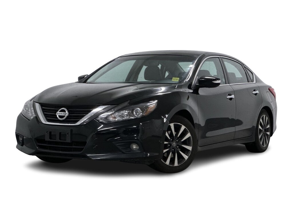 Used 2017 Nissan Sedan 3.5 SL CVT Low kms! 3.5L V6! Loaded SL Trim! Sedan