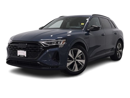 2024 Audi Q8 e-tron Quattro | Black Optics Pkg SUV