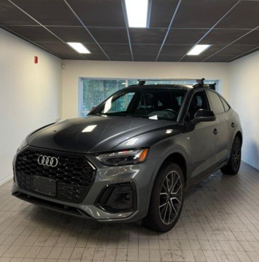 Certified 2022 Audi 45 2.0T Technik Quattro | S Line Black Pkg | Park Assist Crossover