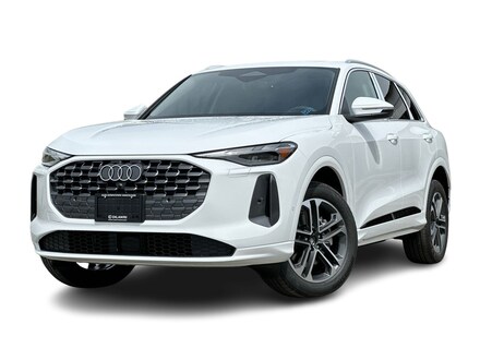 2025 Audi New Q5 2.0 TFSI Quattro | Panoramic Moonroof | Trailer Hitch SUV