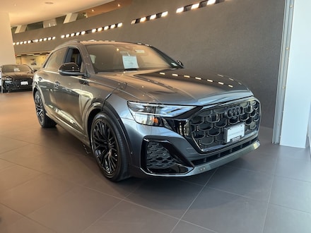 2025 Audi Q8 Technik Black Optics Pkg | 22 Wheels / SUV