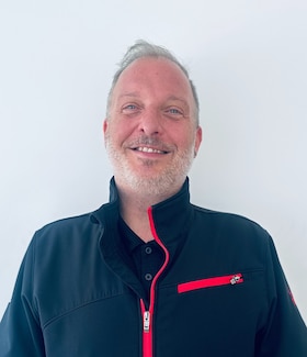 Staff member Graeme Gillespie from d9bab59c04a6