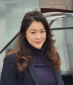 Staff member Michi Tsujimoto from 2088c9277e59
