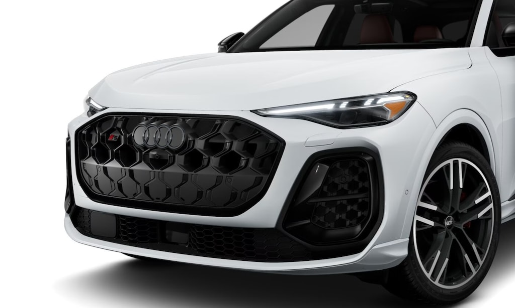 New 2025 Audi Technik Black Optics Pkg | Trailer Hitch / SUV