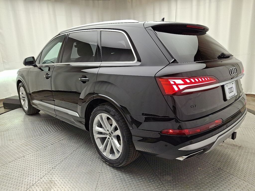 New 2026 Audi Q7 55 Premium SUV