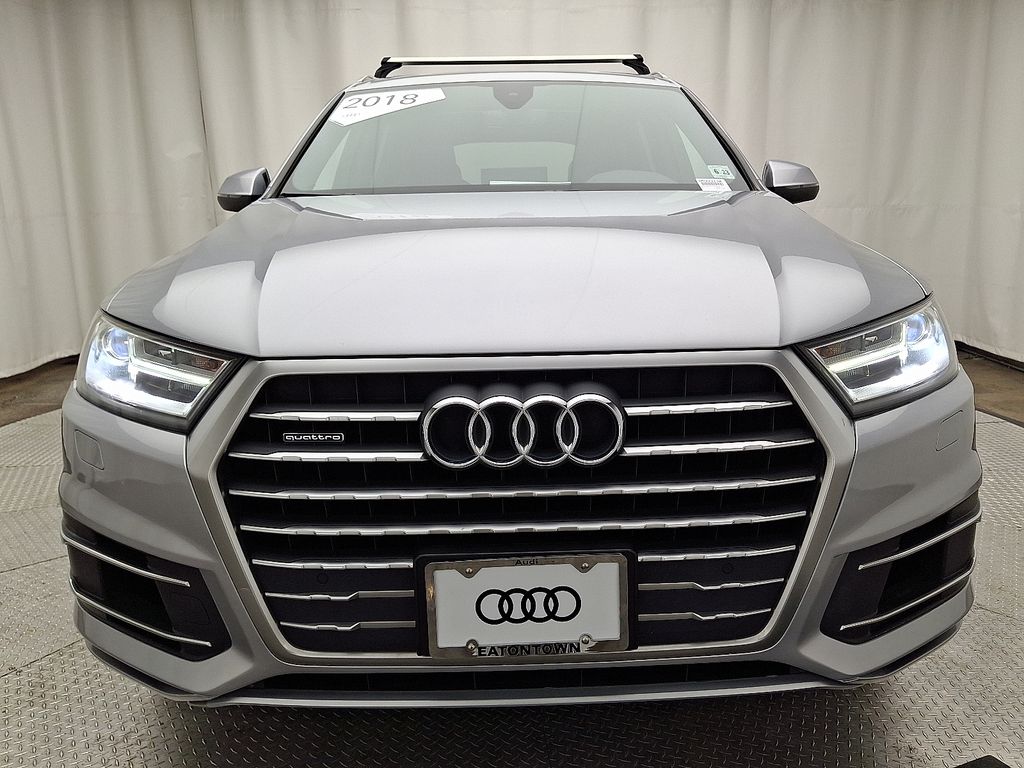Used 2018 Audi Q7 Premium Plus with VIN WA1LAAF79JD032373 for sale in Eatontown, NJ