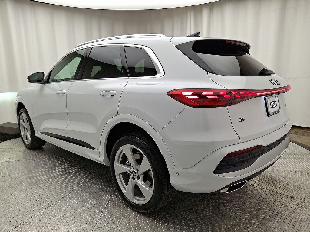 2025 Audi Q5 2.0T Premium Plus photo 2