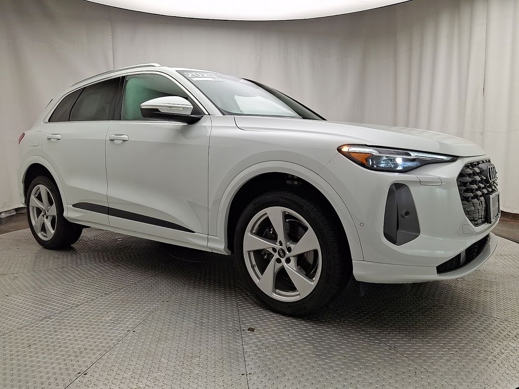 Certified 2025 Audi Q5 2.0T Premium SUV