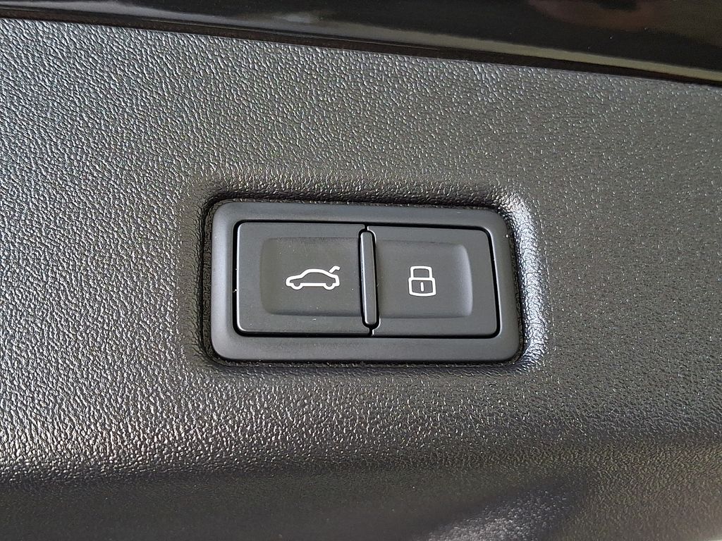 2025 Audi Q5 Premium Plus - Photo 29