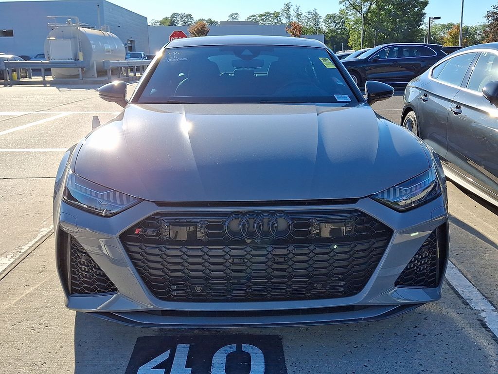 2023 Audi RS 7 Base photo 2