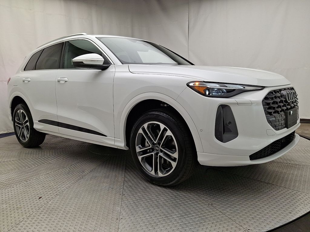 New 2026 Audi Q5 Premium SUV