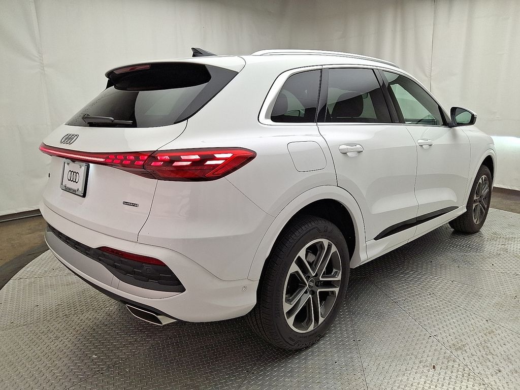 New 2025 Audi Q5 Premium SUV