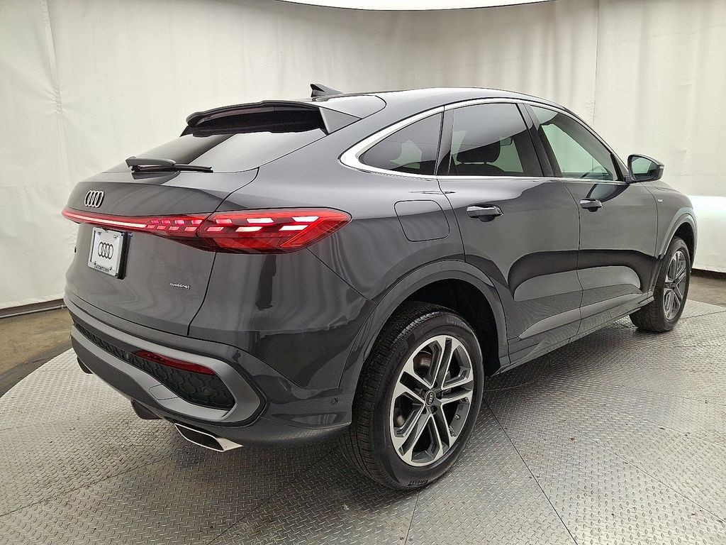 New 2025 Audi Q5 Sportback 2.0T Premium SUV