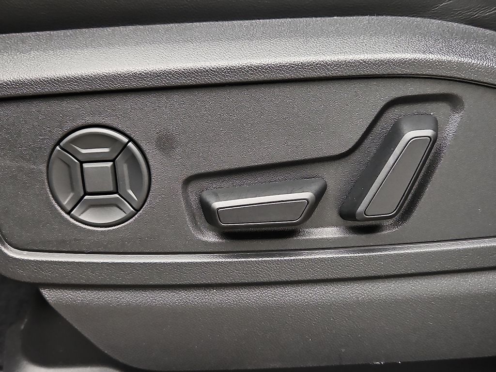 2025 Audi Q5 Premium Plus - Photo 27