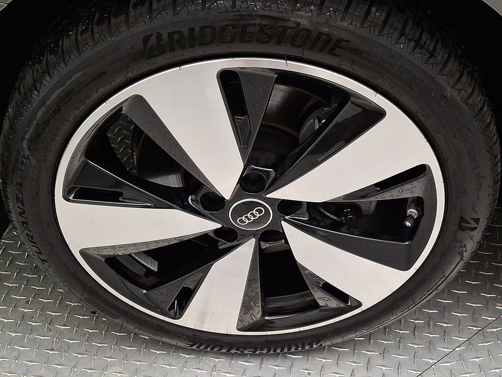 2025 Audi New A5 Premium Plus - Photo 8