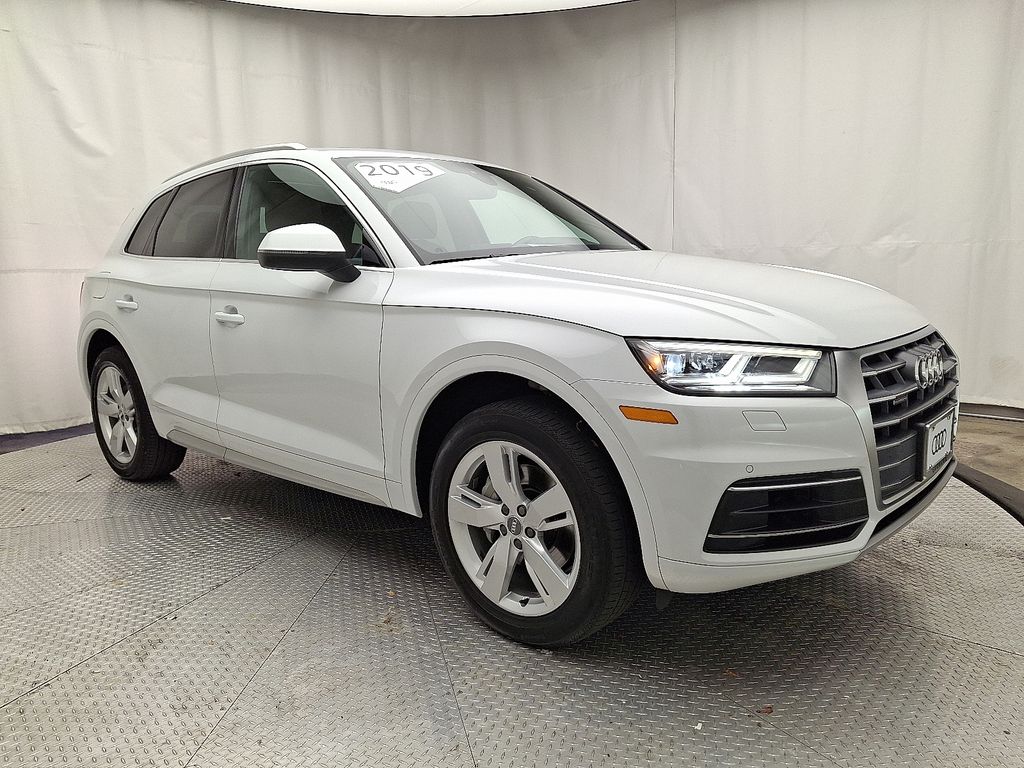 2019 Audi Q5 2.0T Premium Plus photo 3