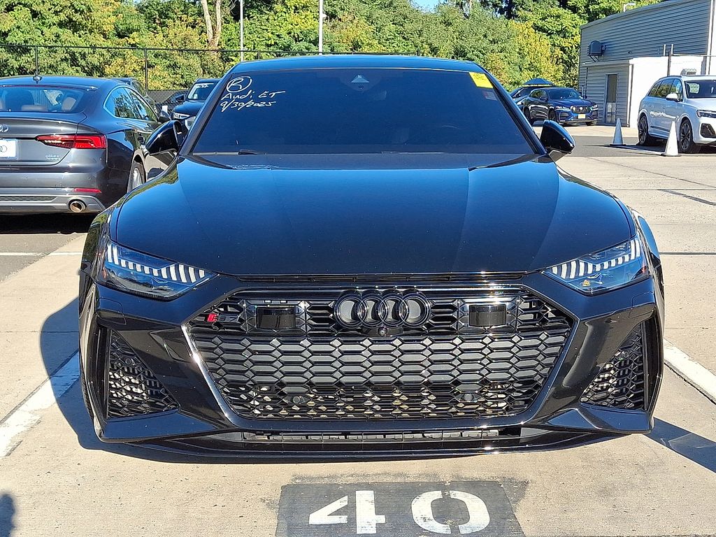 2023 Audi RS 7 Base photo 2
