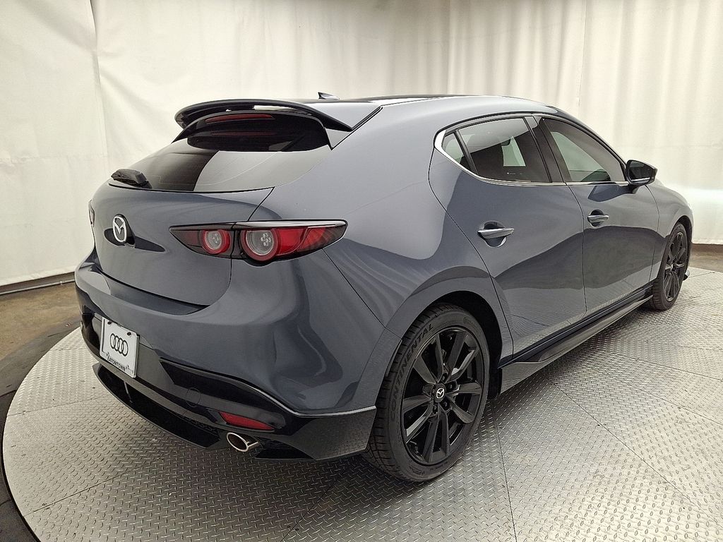 2020 Mazda Mazda3 Premium photo 4