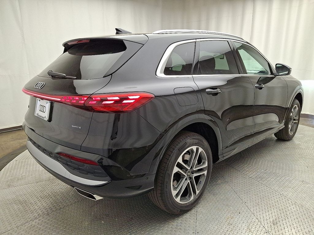New 2026 Audi Q5 Premium SUV