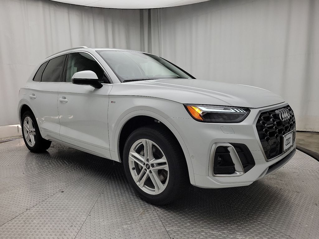 Used 2024 Audi Q5 Prestige with VIN WA1F2AFY1R2141694 for sale in Eatontown, NJ