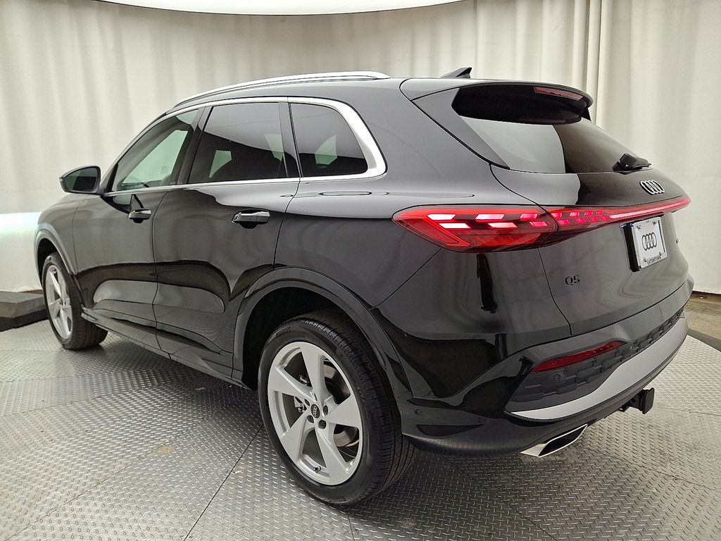 2025 Audi Q5 2.0T Premium Plus photo 2