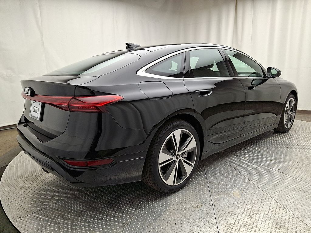 2025 Audi A6 Premium Plus photo 3