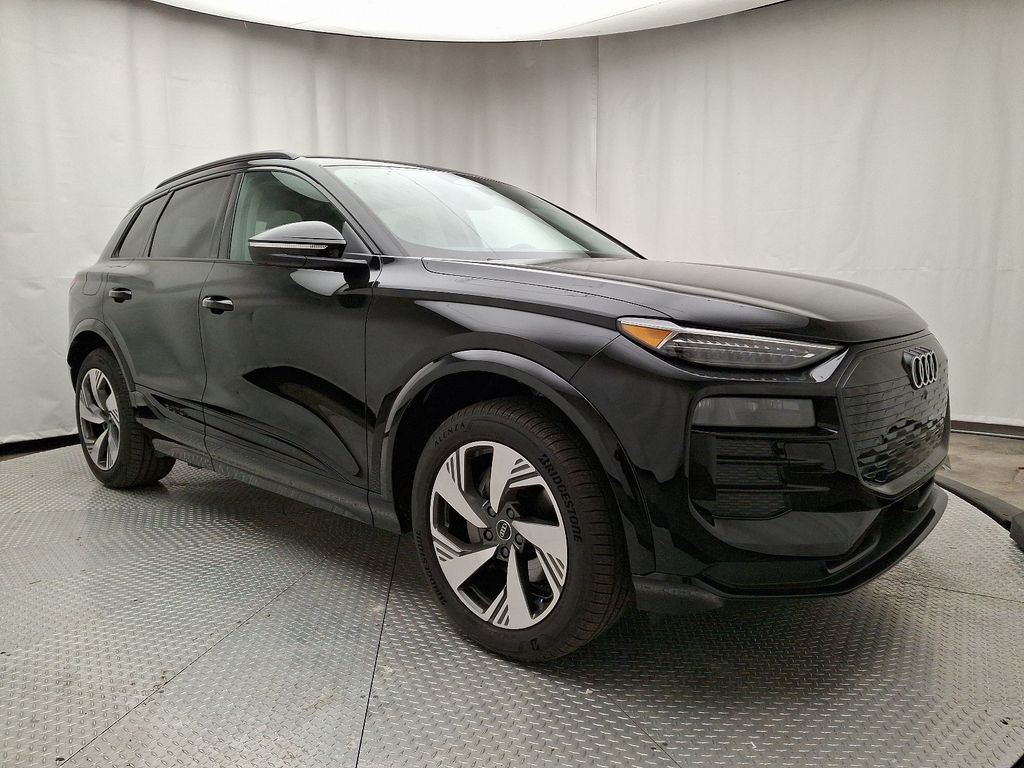 2025 Audi Q6 E-tron Premium Plus photo 2