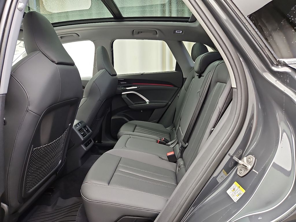 2025 Audi Q5 Premium Plus - Photo 12