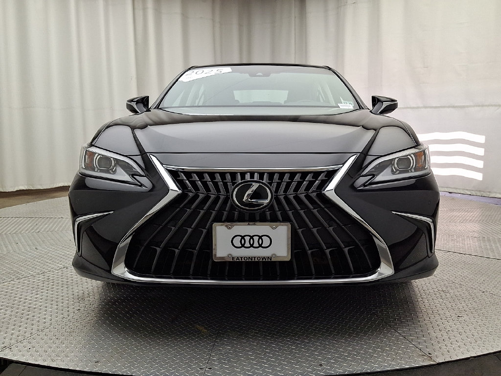 Used 2025 Lexus ES Base Sedan