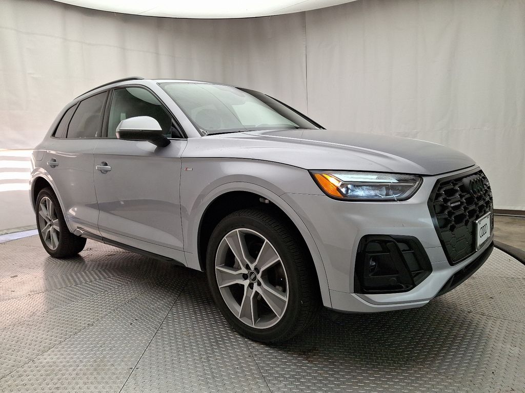 Used 2025 Audi Q5 Premium with VIN WA1GAAFY3S2017858 for sale in Eatontown, NJ