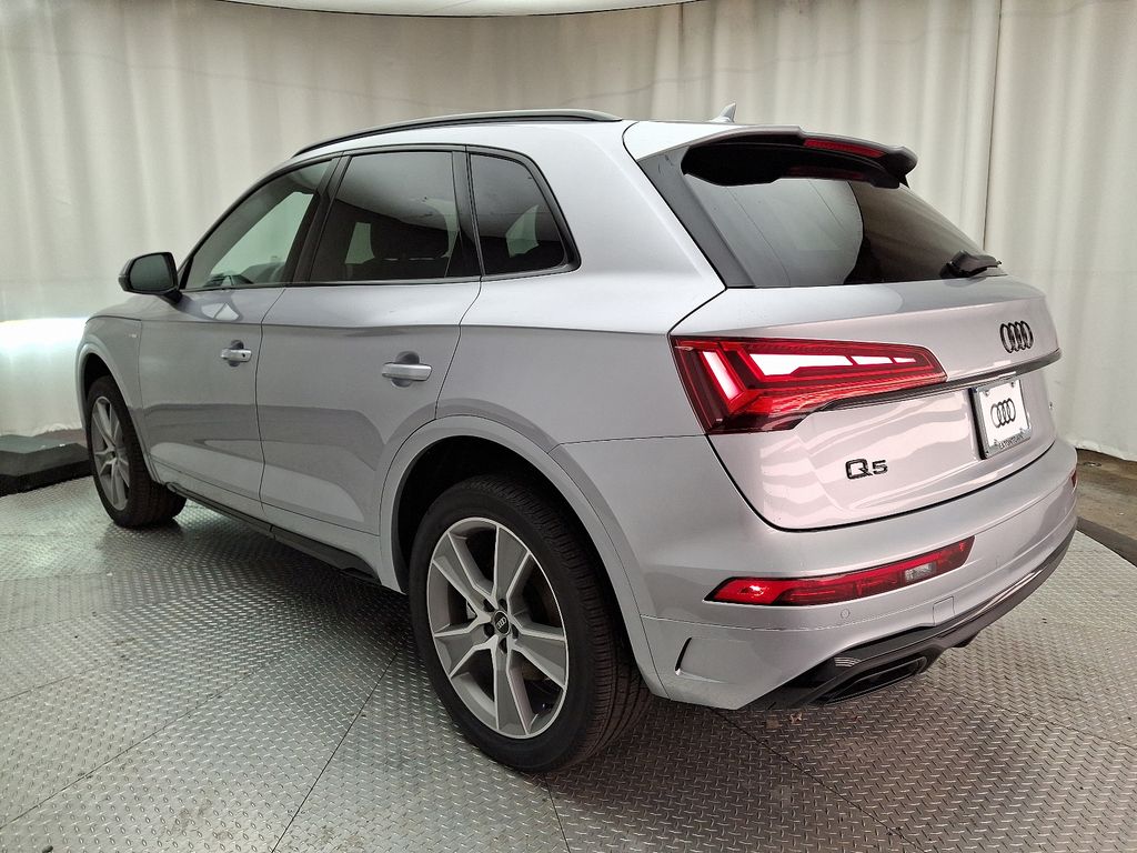 2025 Audi Q5 45 S line Premium photo 4