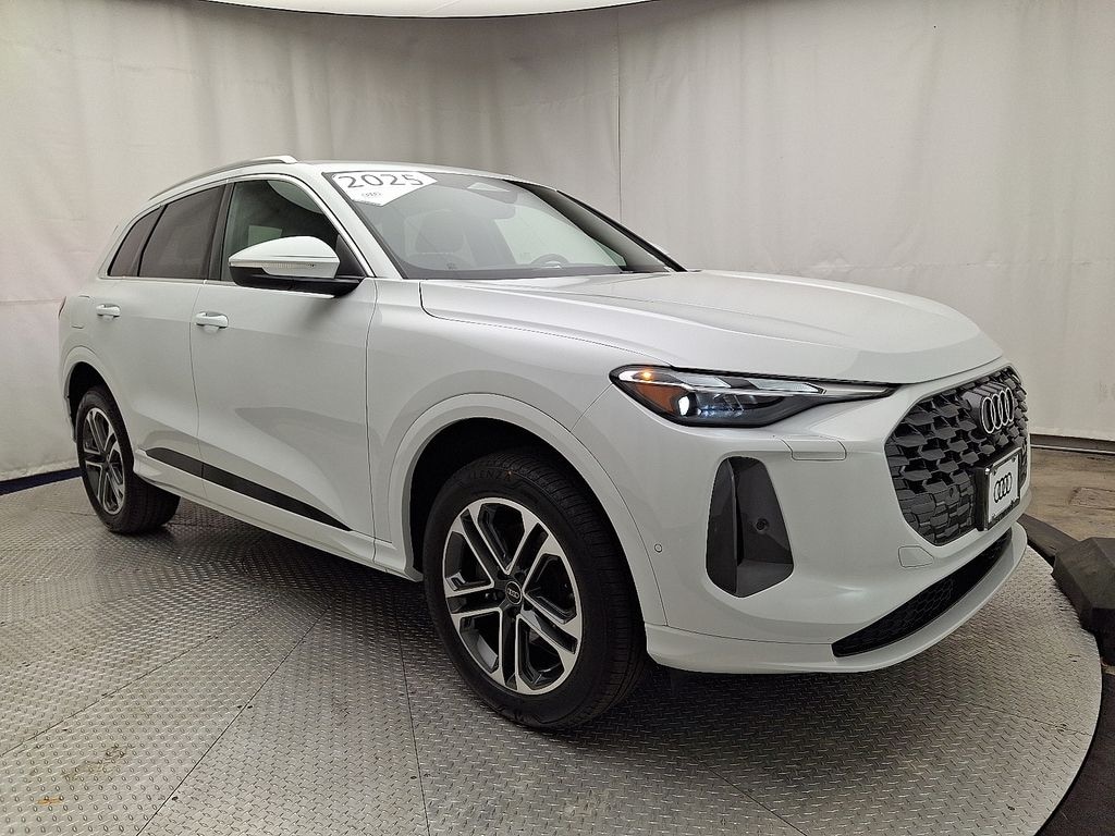 Used 2025 Audi Q5 2.0T Premium SUV