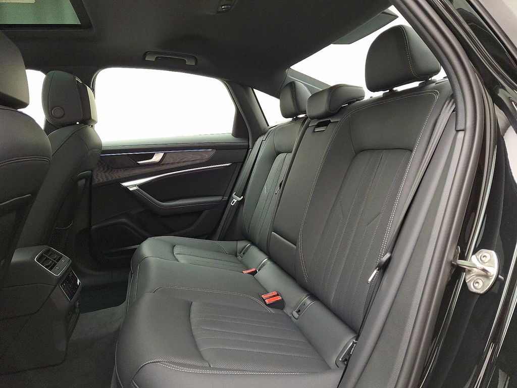 2025 Audi A6 Premium Plus - Photo 6