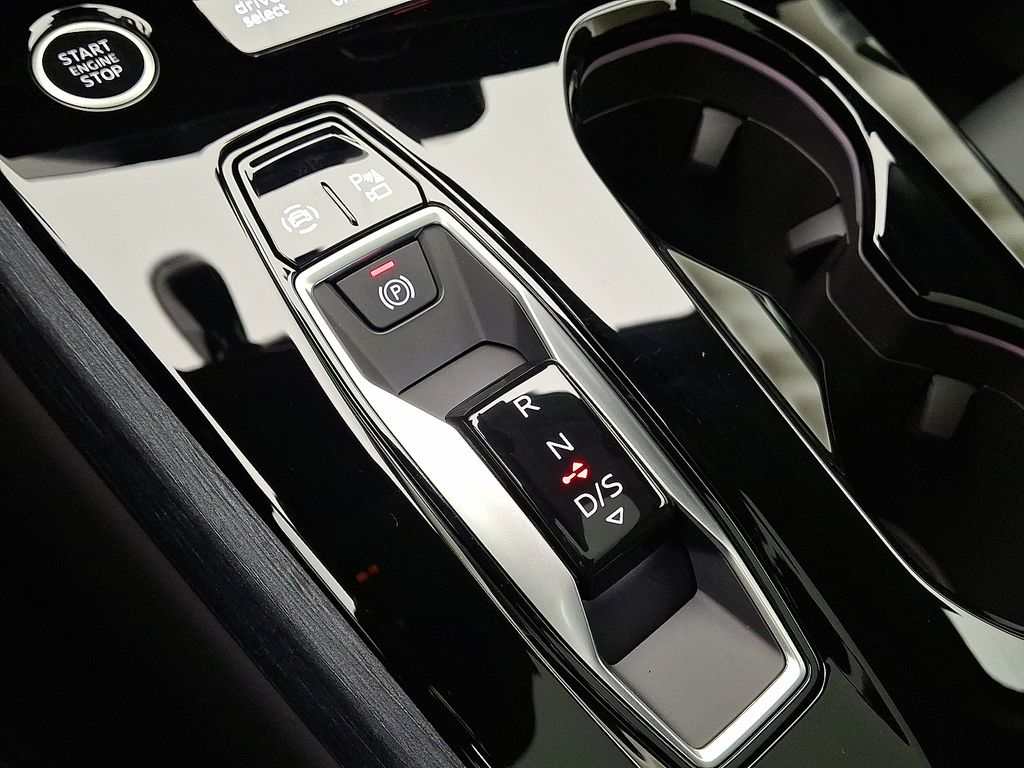 2025 Audi New A5 Premium Plus - Photo 10