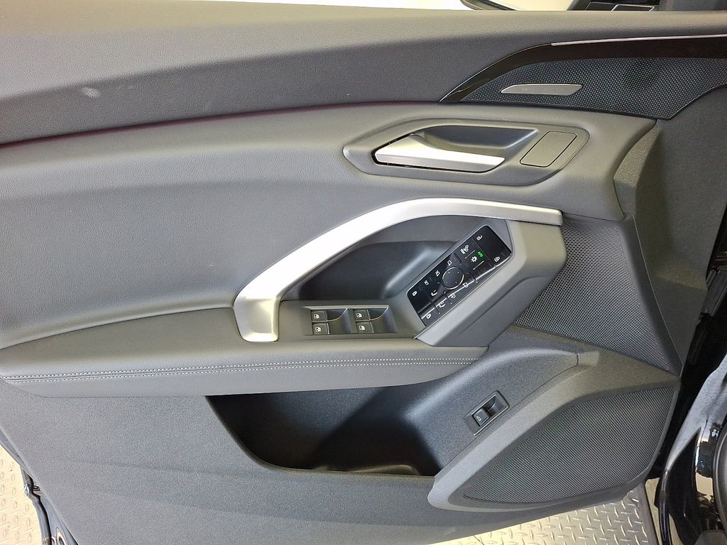 2025 Audi Q5 Premium Plus - Photo 12